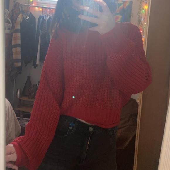 slightly cropped knitted sweater - Picture 1 of 2